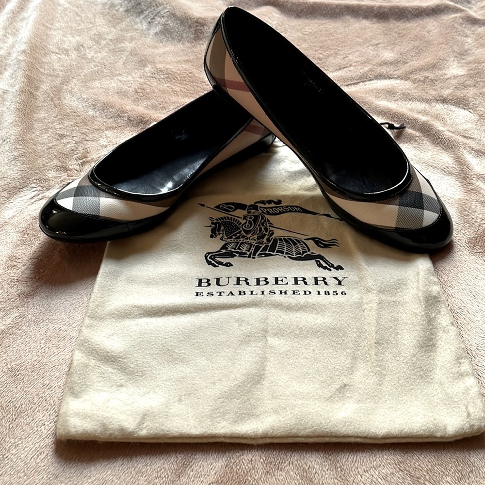 Burberry Vintage Check flats